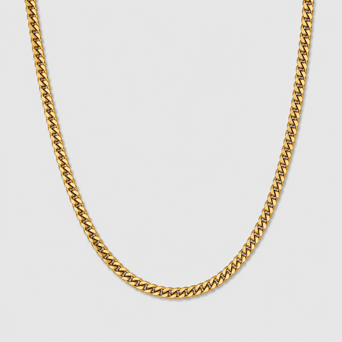 BLCKKRWN Miami Cuban chain in gold finish, close-up of links